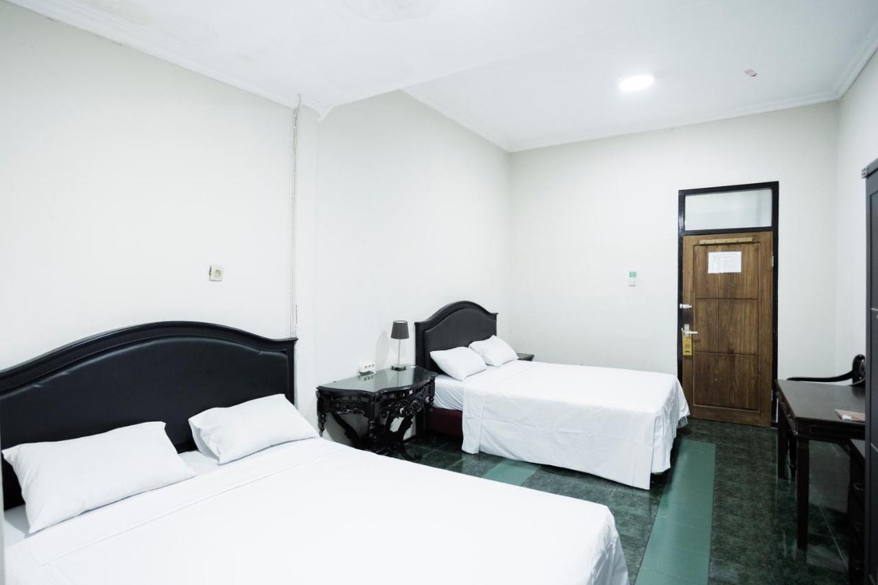 Hotel Galuh Anindita Yogyakarta Esterno foto